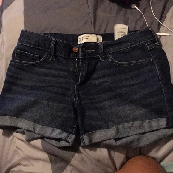 Shorts - Picture 1 of 3
